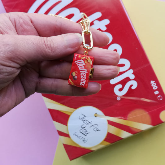 Malteser necklace