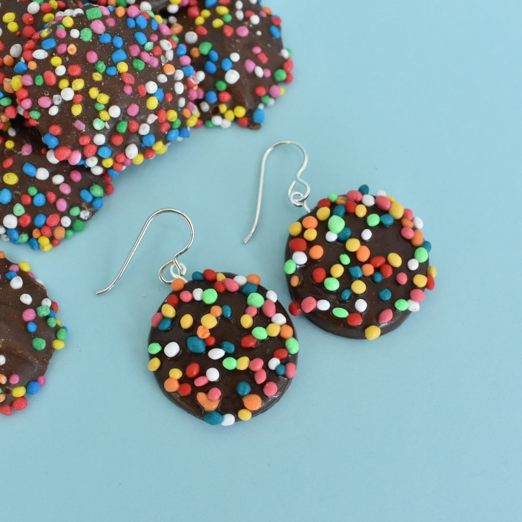 Freckle dangly earrings